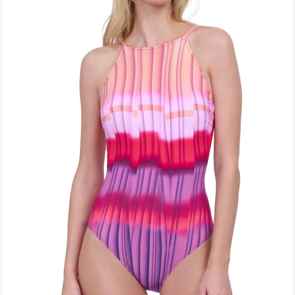 NEW Gottex Swimwear
Gold Hour Printed One-Piece Swimsuit - Size 8